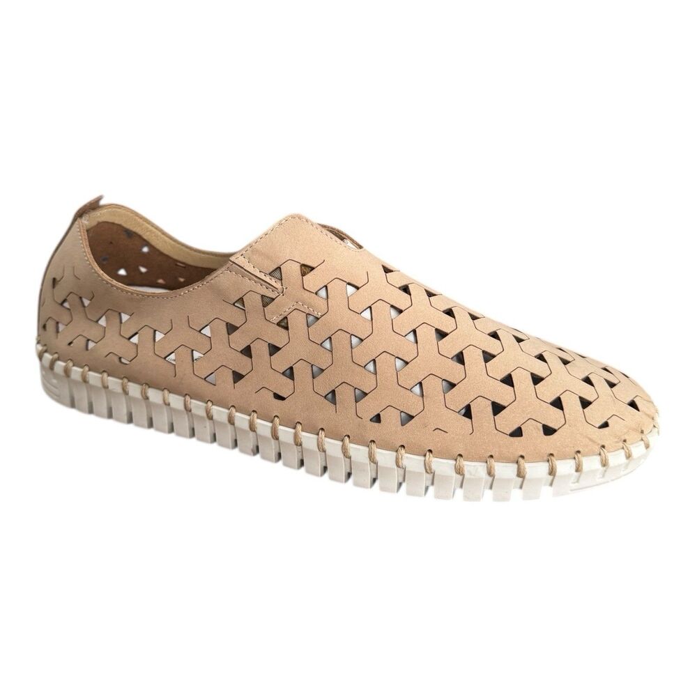 Eric Michael Inez Beige Leather Perforated Slip-On Shoes Women’s 9/EU‎ 40